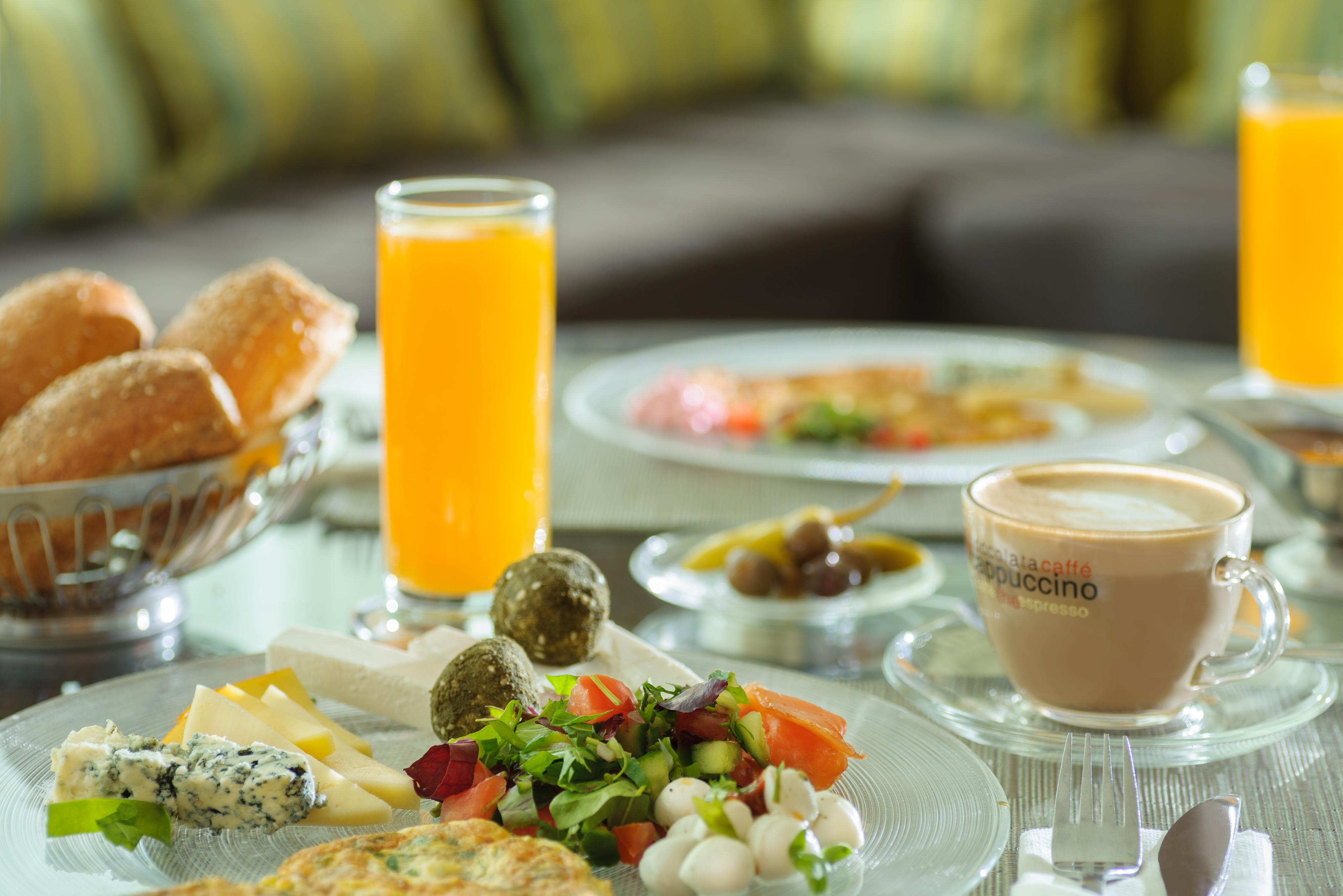 U Magic Palace Ejlat Exteriér fotografie A typical Italian breakfast