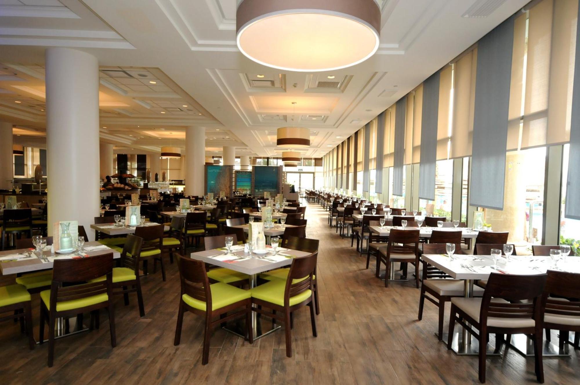 U Magic Palace Ejlat Exteriér fotografie The restaurant